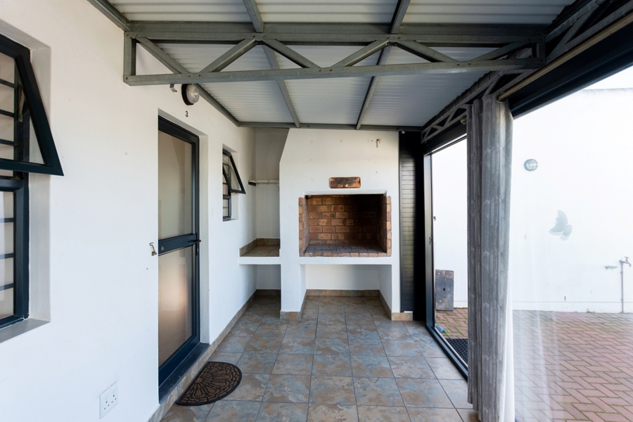 2 Bedroom Property for Sale in Velddrif Western Cape